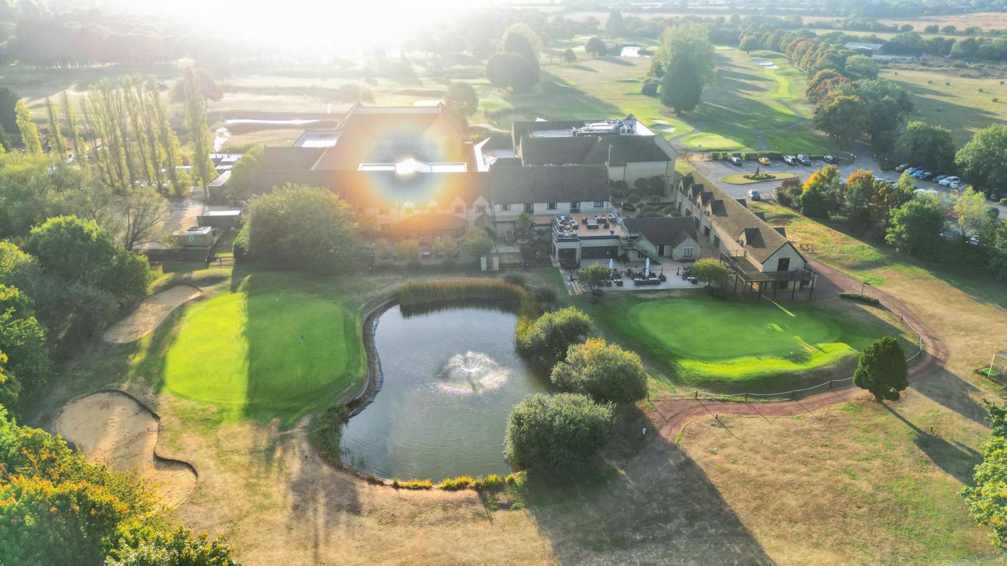 Hotel, Golf & Hotel 4*