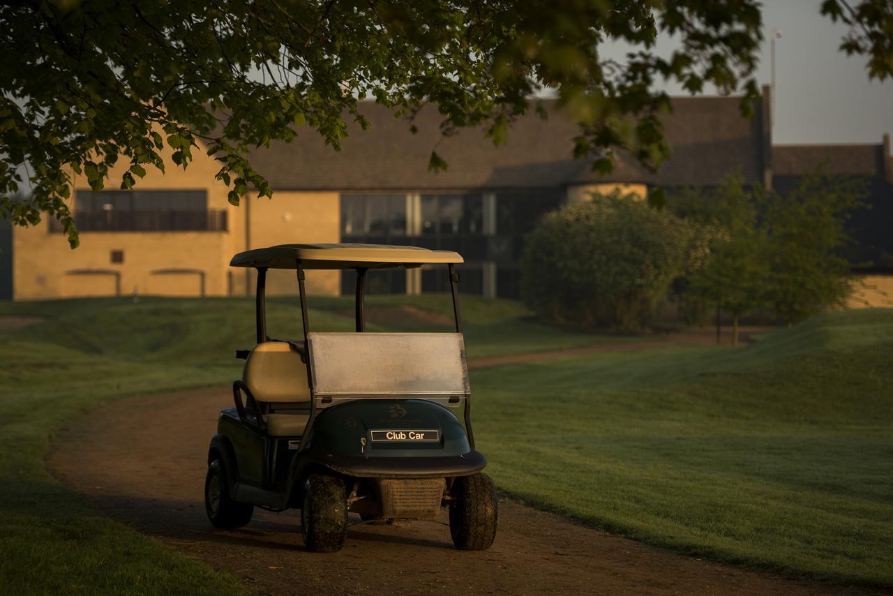Hotel Hotel, Golf &