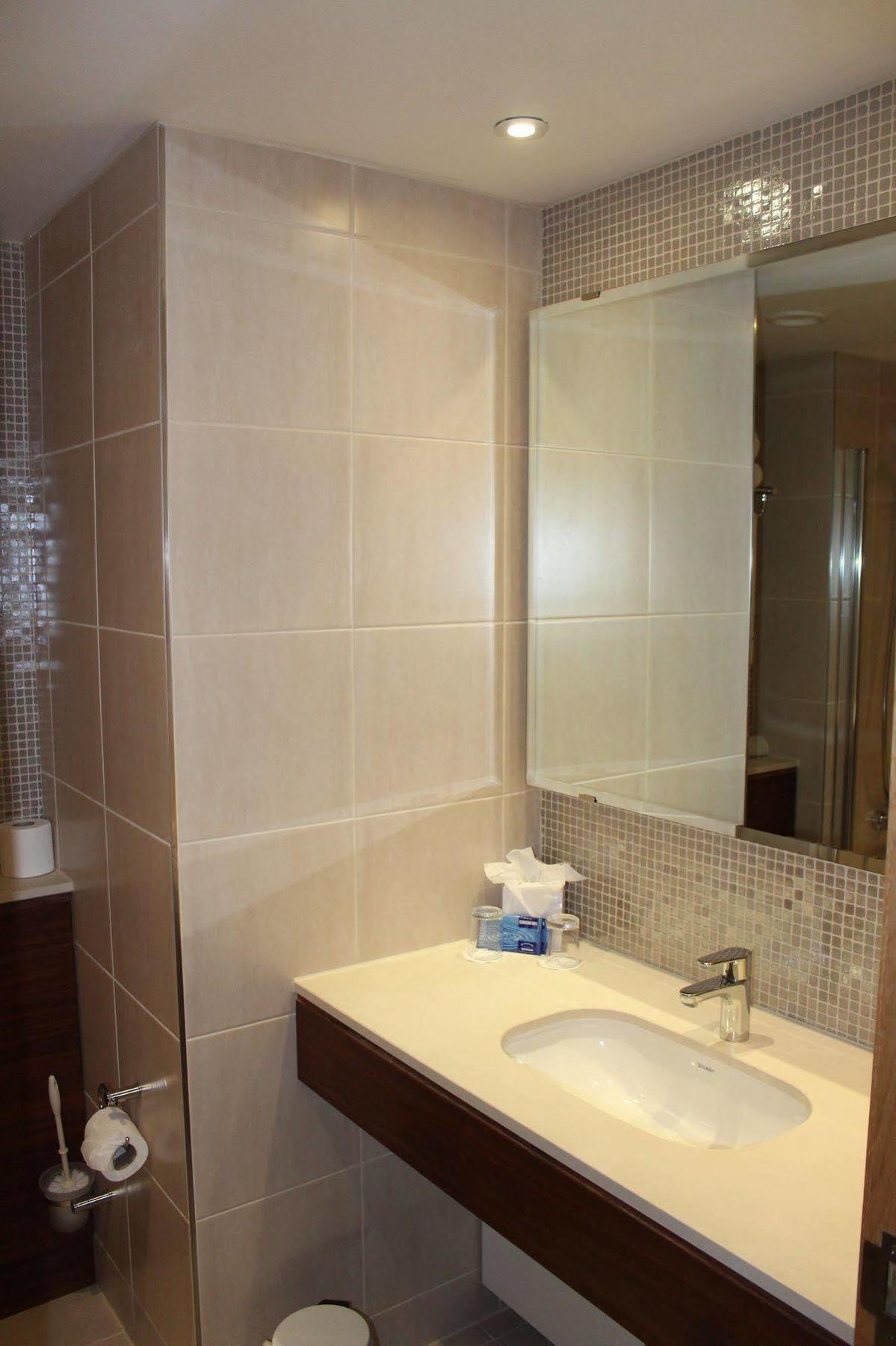 Hotel, Golf & Hotel 4*