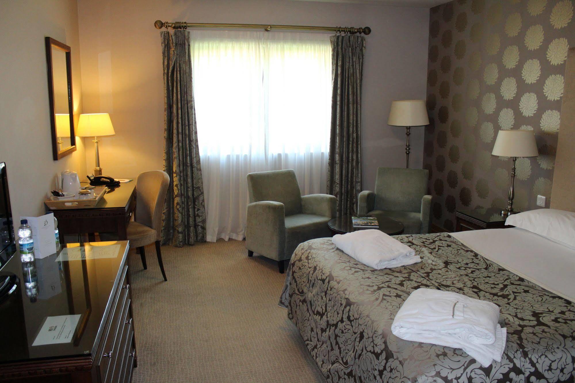 Hotel Hotel, Golf & Bicester