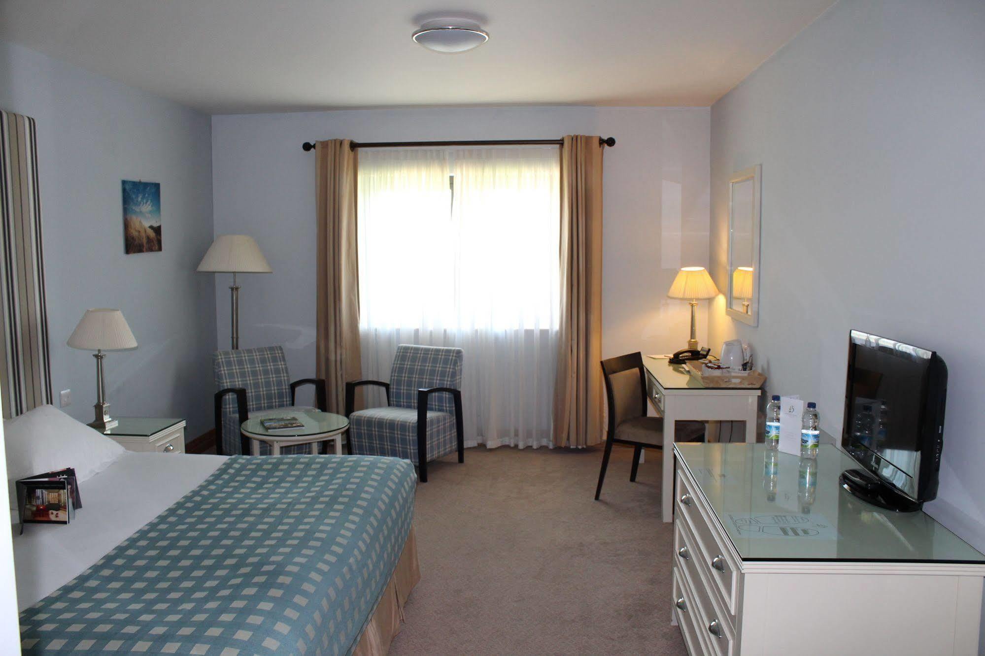Hotel Hotel, Golf & Bicester