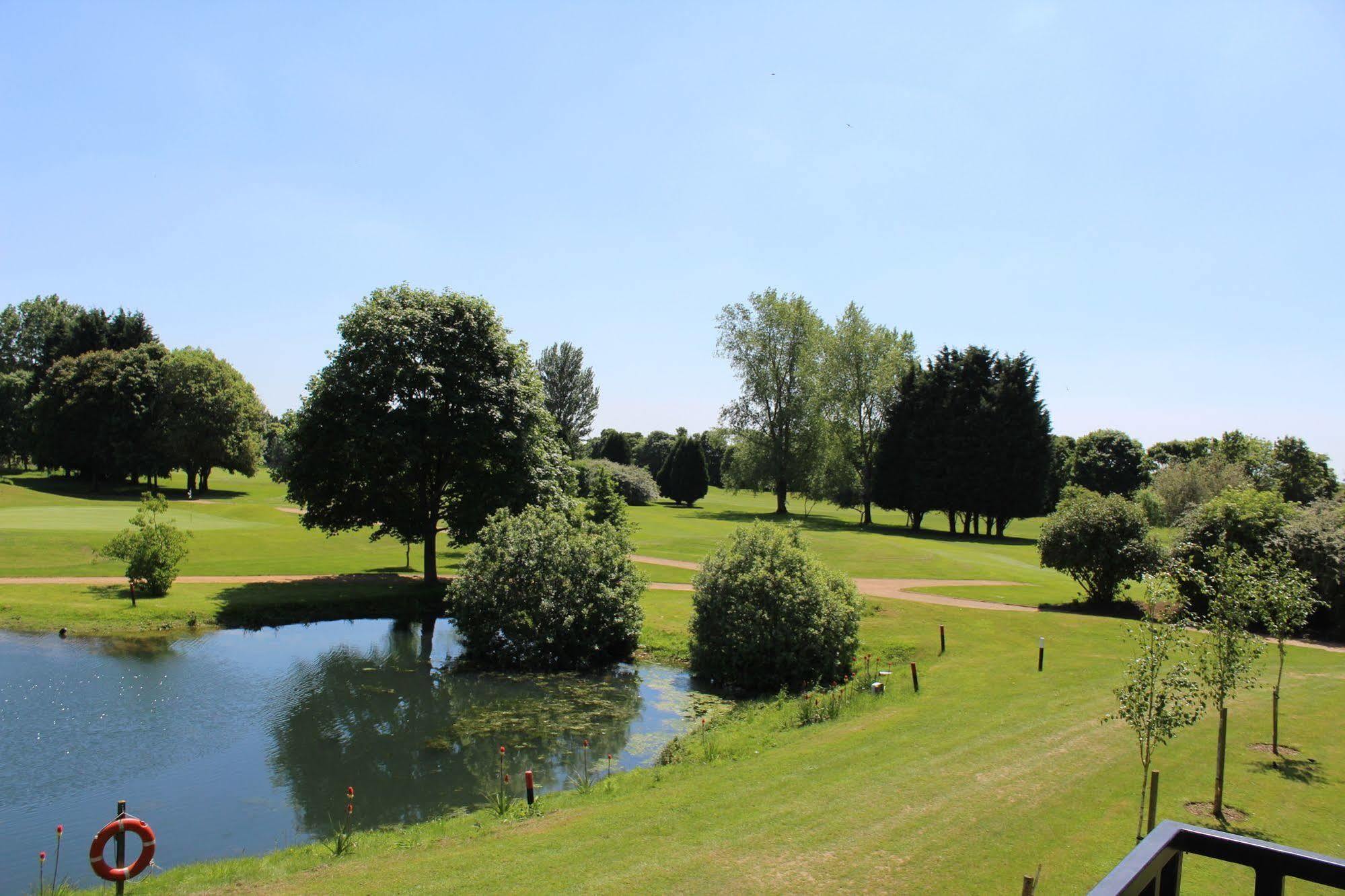 Hotel Hotel, Golf &