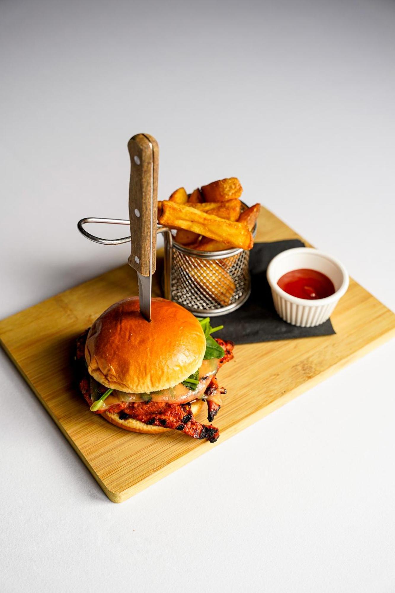 Hotel, Golf & 4* Bicester